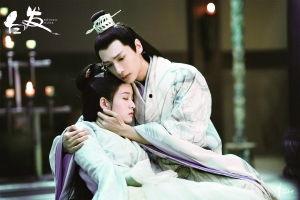 白发张萌娱乐新闻,揭秘明星白发造型背后的故事